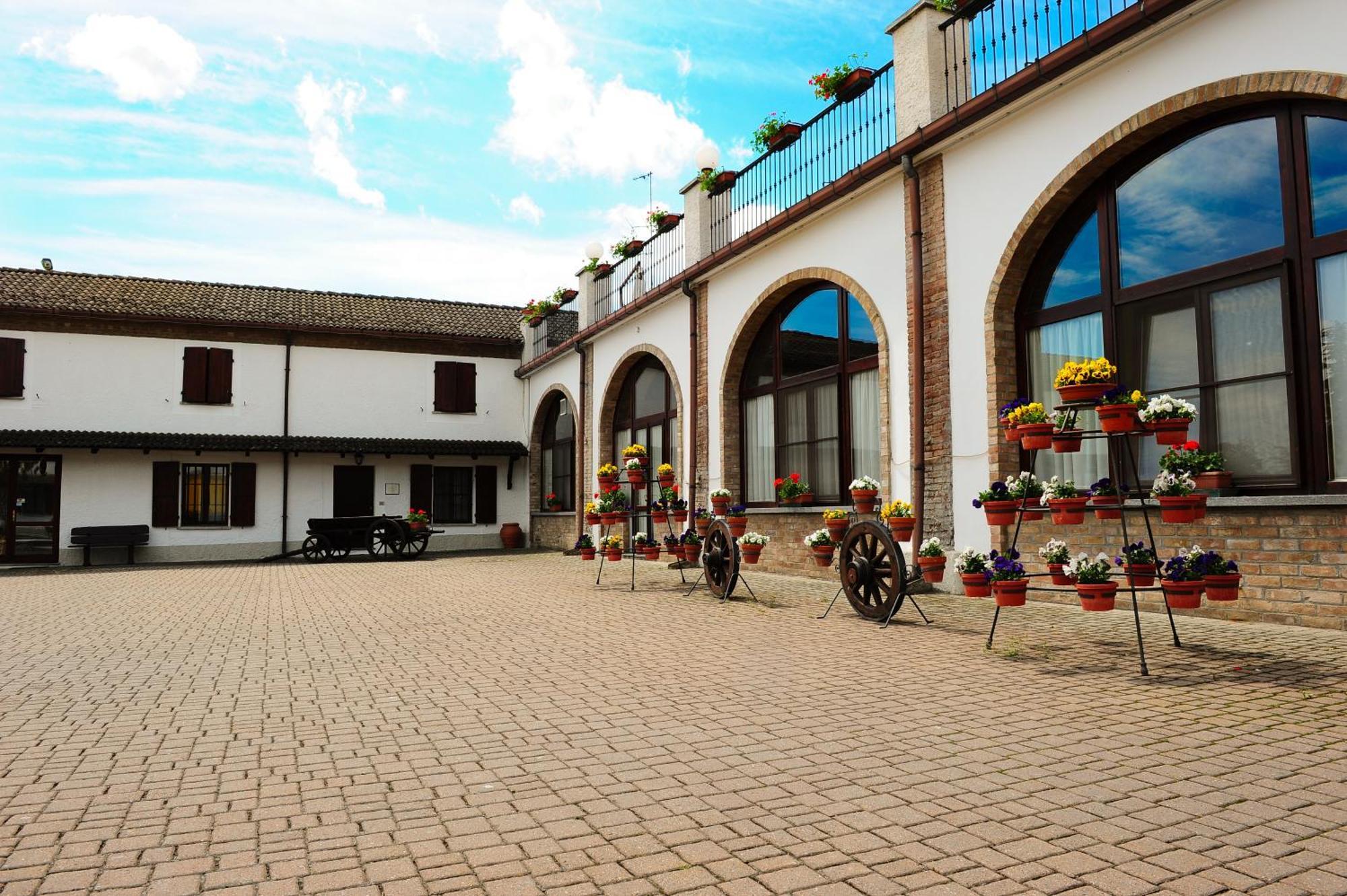 Il Carrettino Country Hotel Tortona Exterior foto